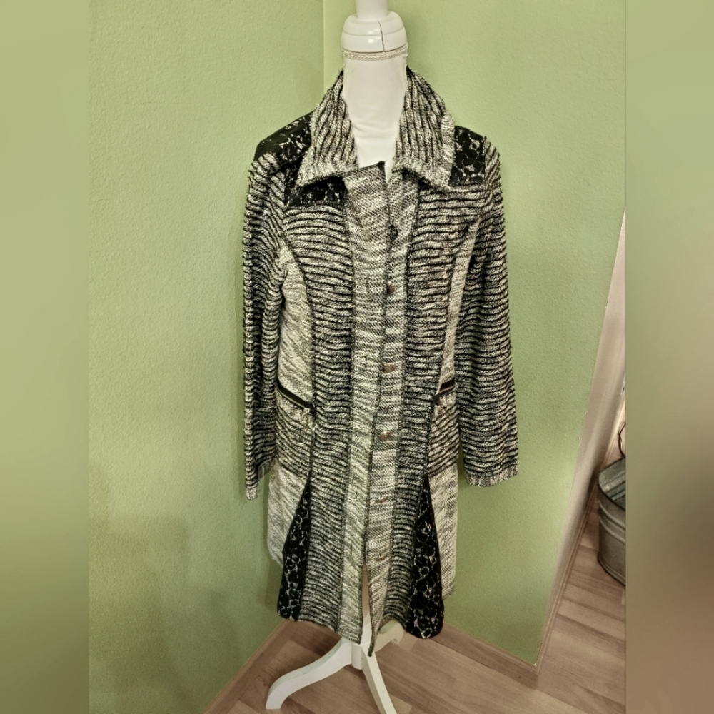 Zoe sweater jacket size medium.  Black and white.